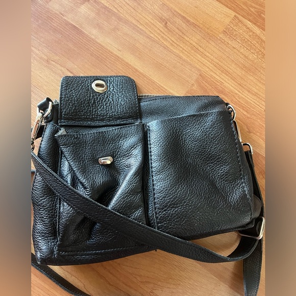 Roots VINTAGE shoulder bag 9 x 12 inches (great condition) - Picture 4 of 11